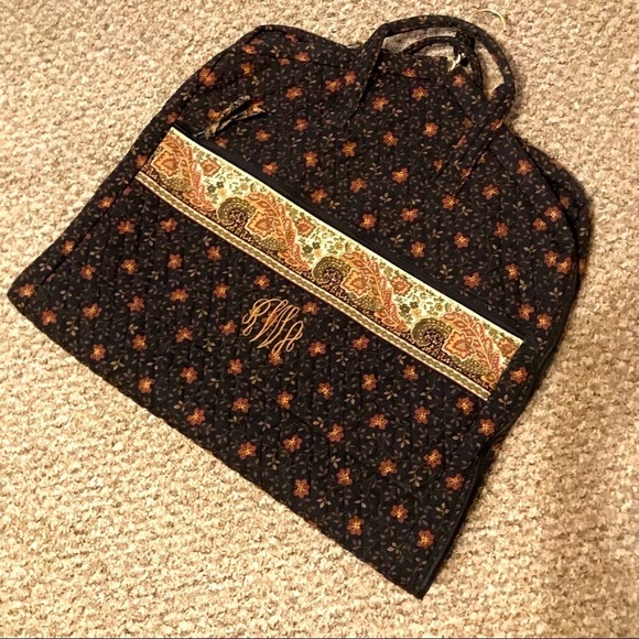 Vera Bradley Handbags - Vera Bradley Fabric Garment Bag luggage with Flowered Designs & zipper pockets